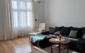 Stylish Flat In City Centre